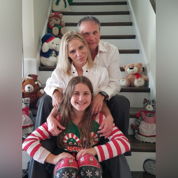 Meet your Posher, Stela - Picture 4 of 6